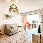 Apartamento Climatise Centre Ville, Proche Plages Raphael Et Frejus Avec Ascenseur