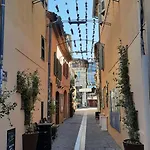 Climatise Centre Ville, Proche Plages Raphael Et Frejus Avec Ascenseur Saint-Raphaël