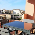 Climatise Centre Ville, Proche Plages Raphael Et Frejus Avec Ascenseur Apartamento Saint-Raphaël